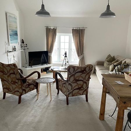 Seaview Cottage With Oodles Of Charm Sleeps 4 Portland Exterior photo
