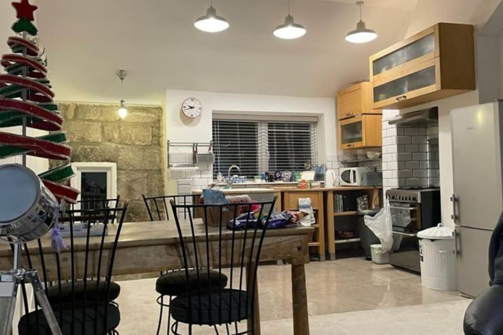 Seaview Cottage With Oodles Of Charm Sleeps 4 Portland Exterior photo